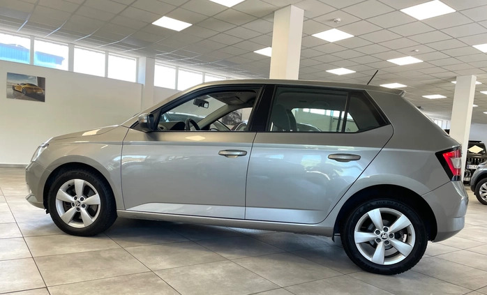 Skoda Fabia cena 39900 przebieg: 175680, rok produkcji 2016 z Suwałki małe 277